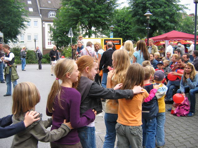 gal/2007/2007 Ruettenscheider Kinderfest/2007 Saitentwist Ruettenscheider Kinderfest 1.9. 455.jpg